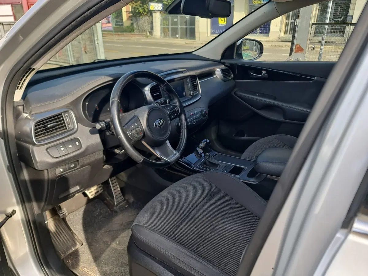 Kia Sorento usata a Bologna (9)