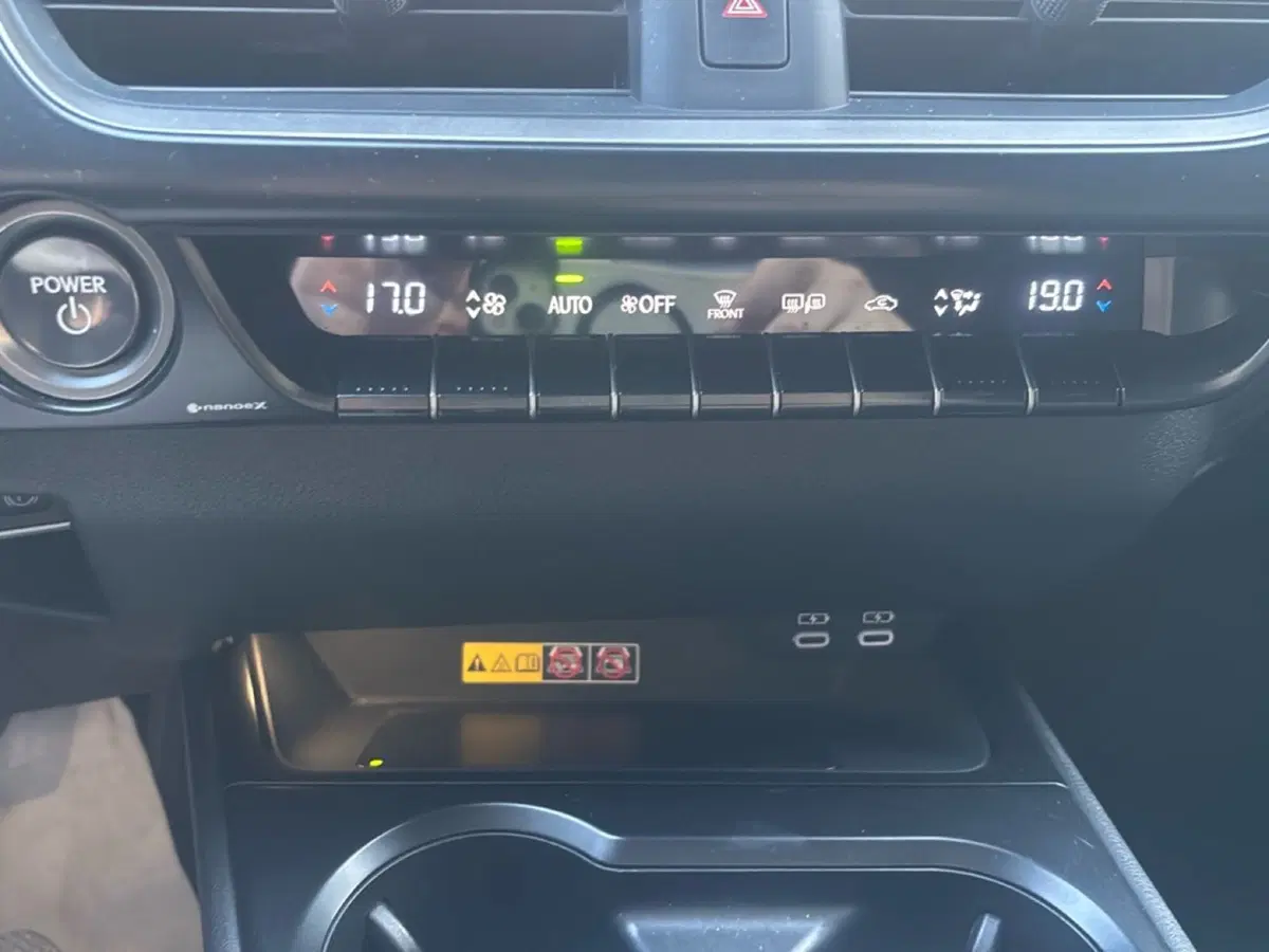 Lexus UX usata a Bologna (13)