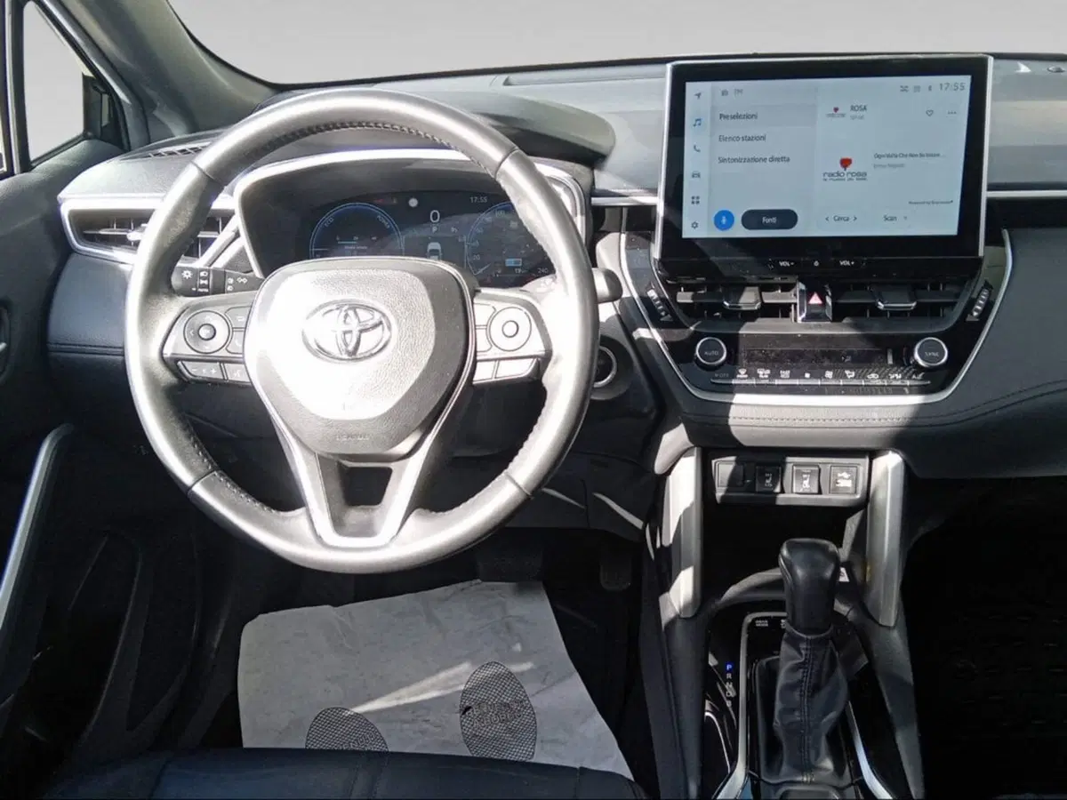 Toyota Corolla Cross Hybrid usata a Firenze (11)