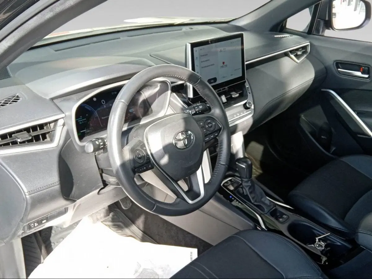 Toyota Corolla Cross Hybrid usata a Firenze (9)