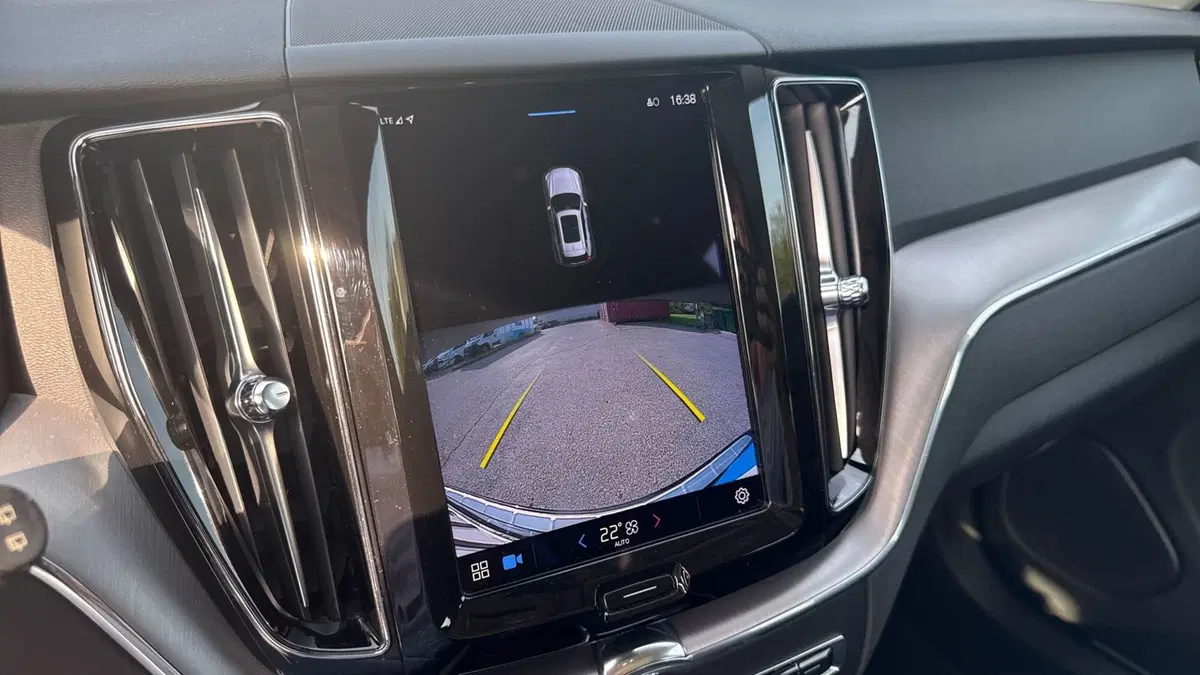 Volvo XC60 usata a Parma (15)