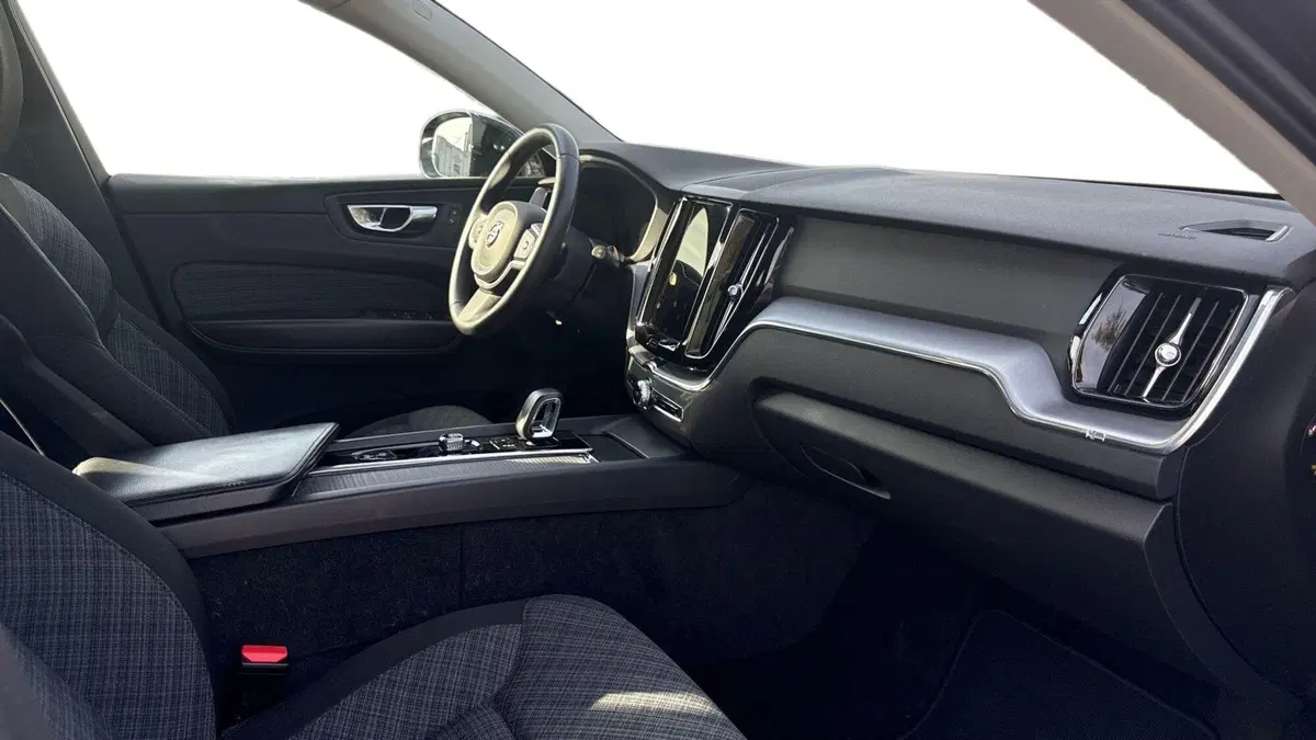 Volvo XC60 usata a Parma (6)