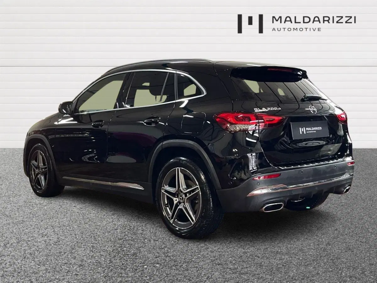 Mercedes-Benz GLA SUV usata a Bari (4)