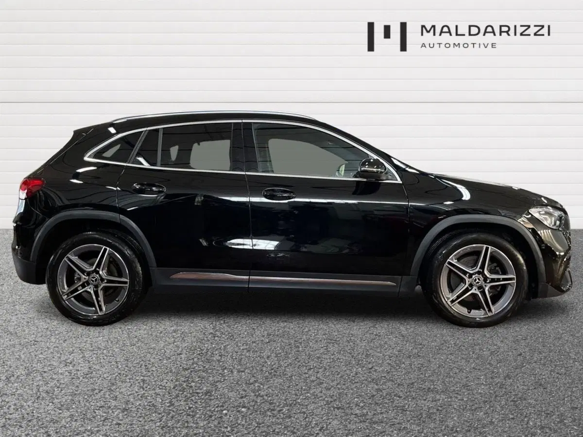 Mercedes-Benz GLA SUV usata a Bari (5)