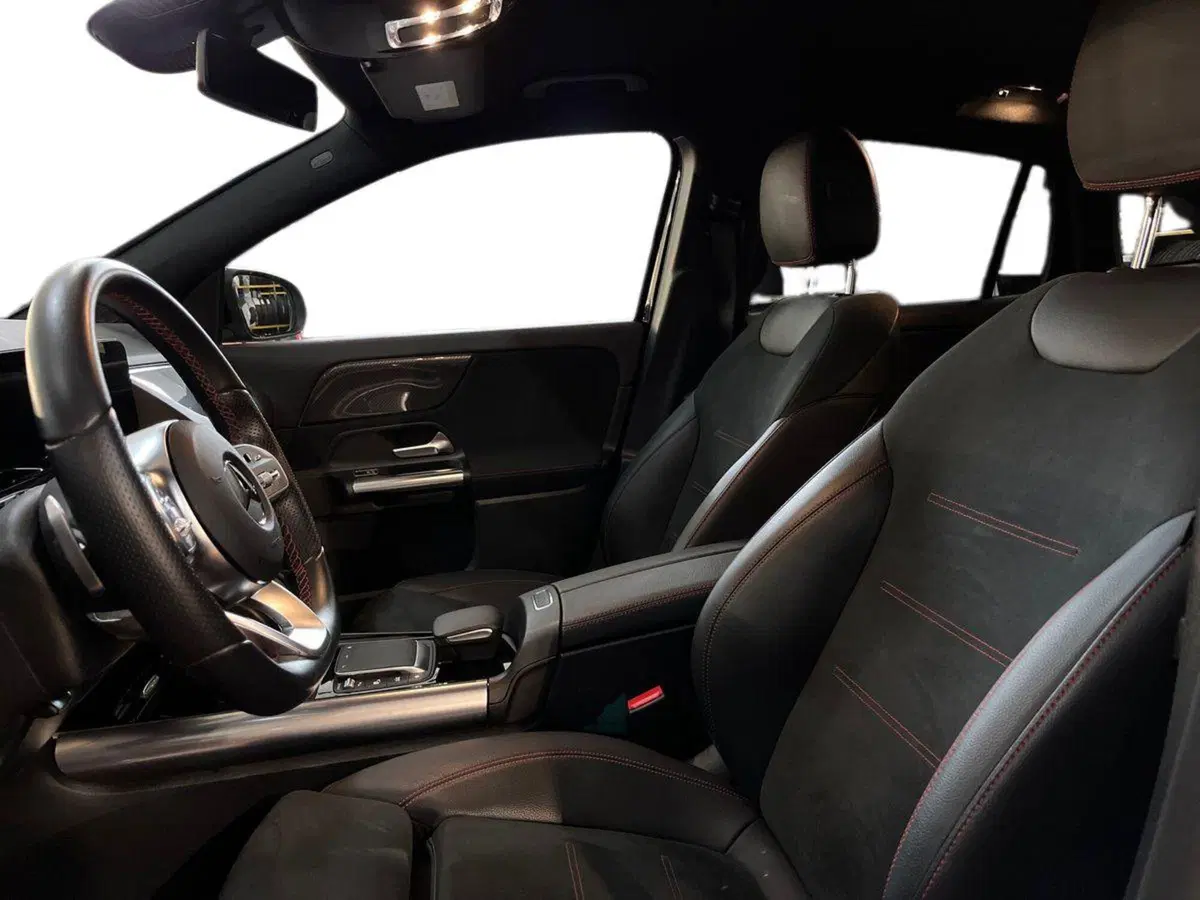 Mercedes-Benz GLA SUV usata a Bari (7)