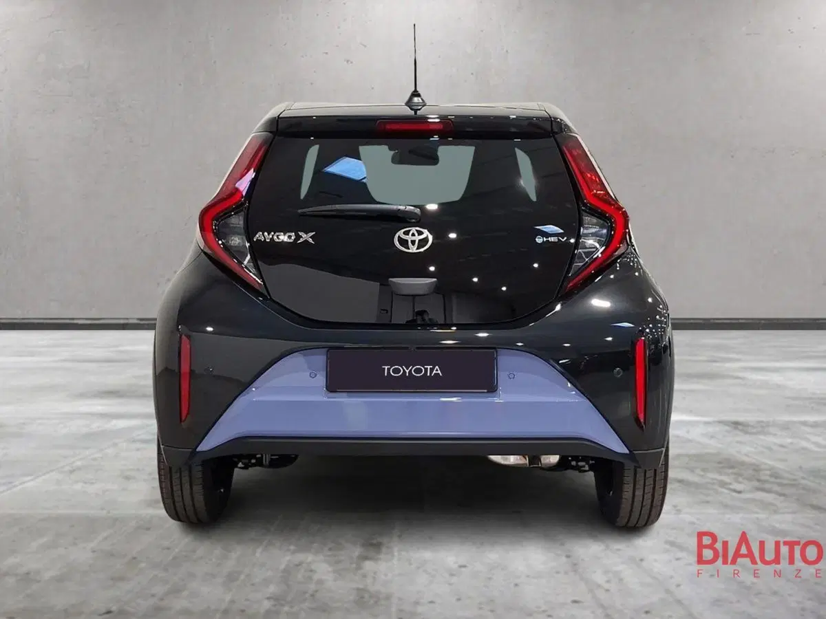 Toyota Aygo X nuova a Firenze (11)