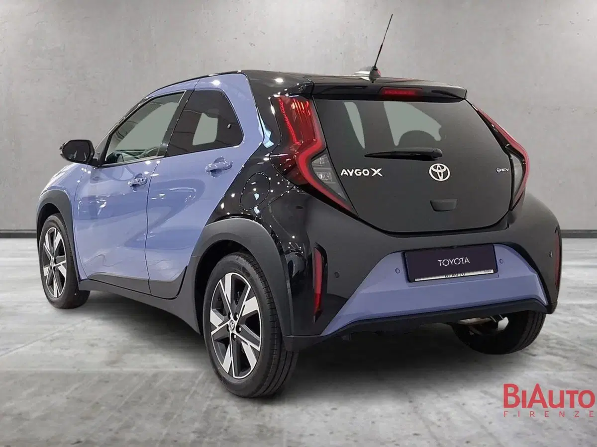 Toyota Aygo X nuova a Firenze (4)