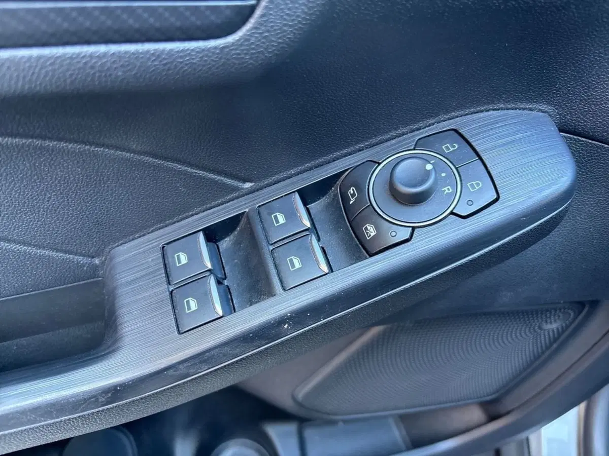 Ford Kuga usata a Pescara (12)