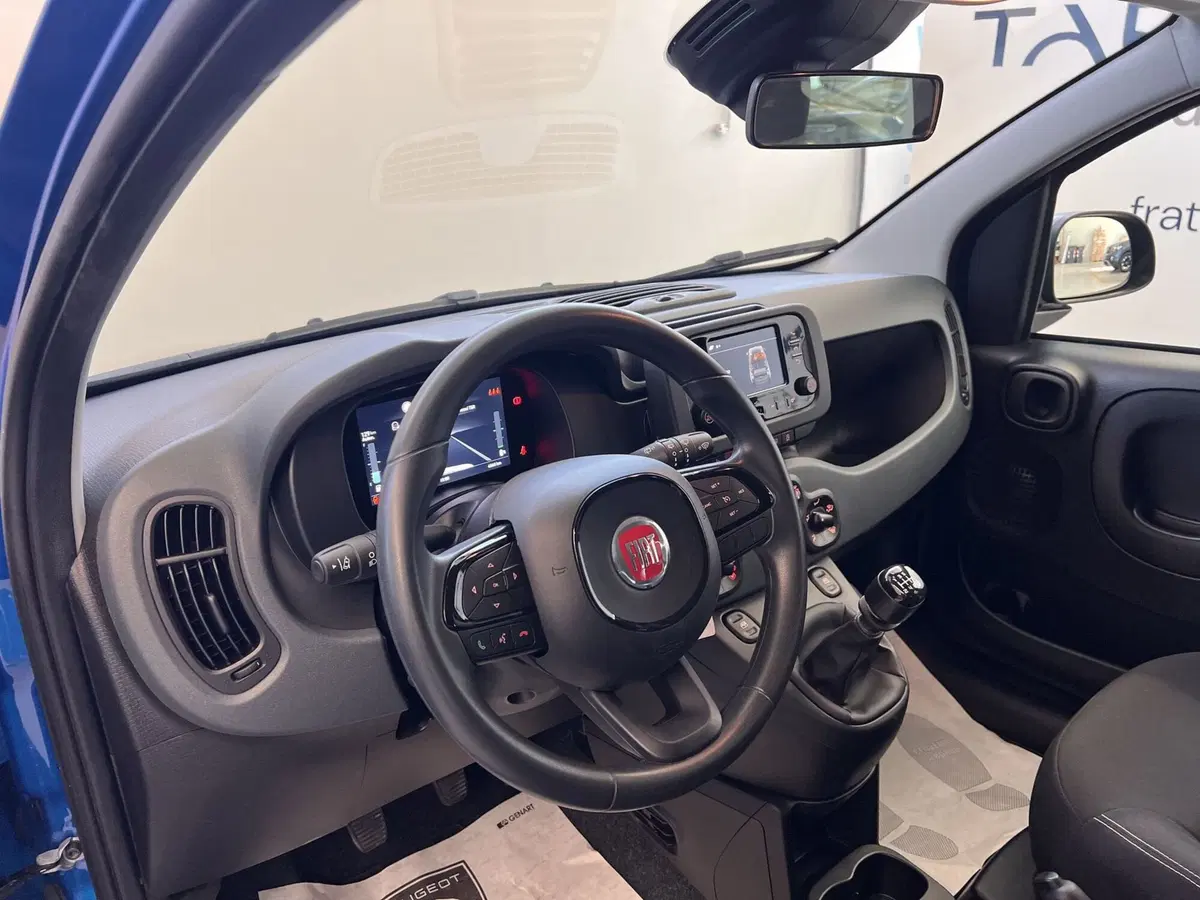 Fiat Panda Cross usata a Bari (12)