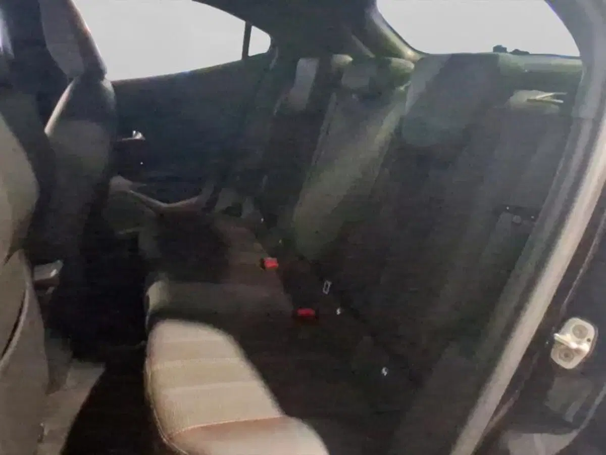 Opel Mokka usata a Genova (10)