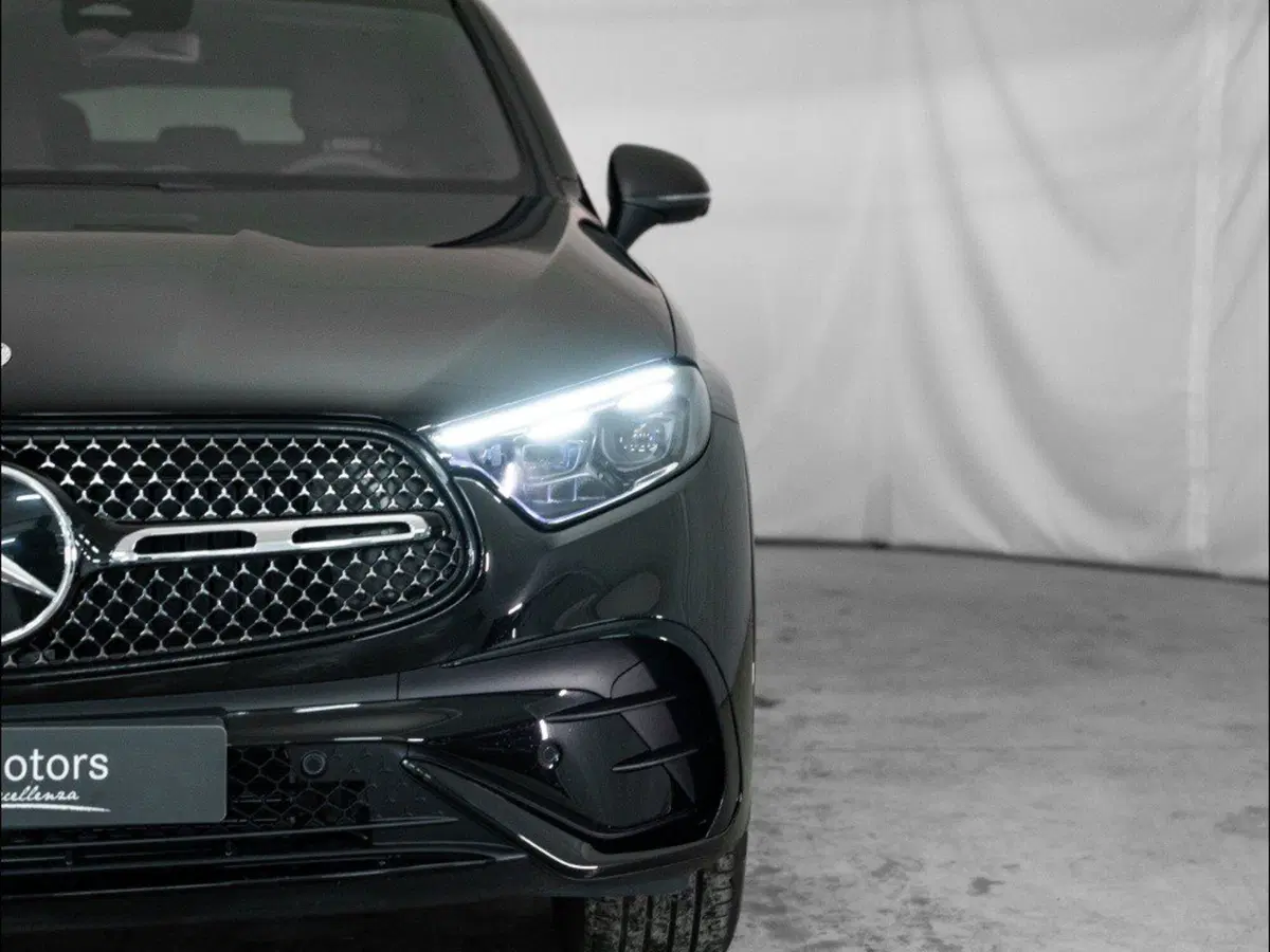 Mercedes-Benz GLC Coupé nuova a Macerata (8)
