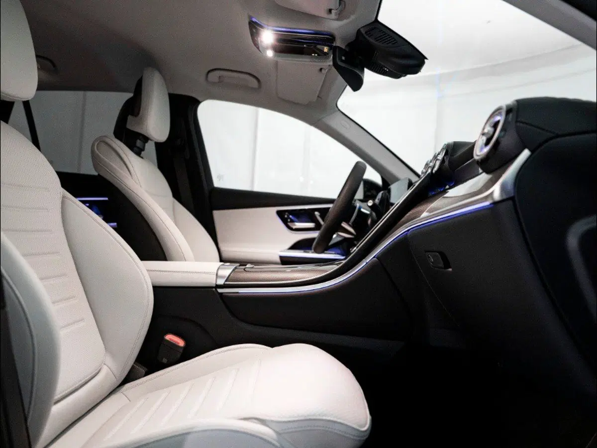Mercedes-Benz GLC nuova a Macerata (13)
