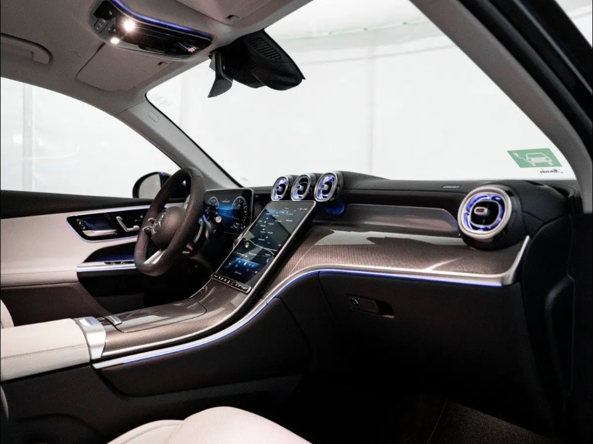 Mercedes-Benz GLC nuova a Macerata (14)