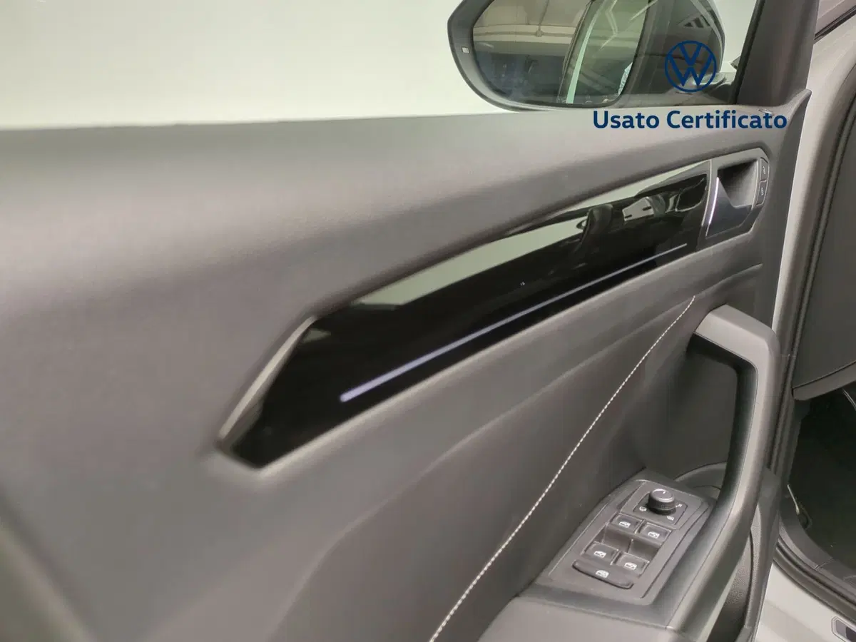 Volkswagen T-Roc usata a Avellino (15)
