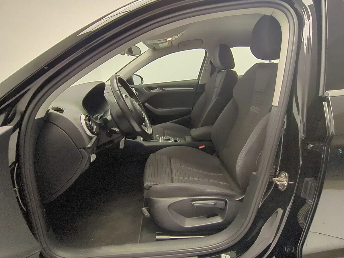 Audi A3 Sedan usata a Avellino (11)