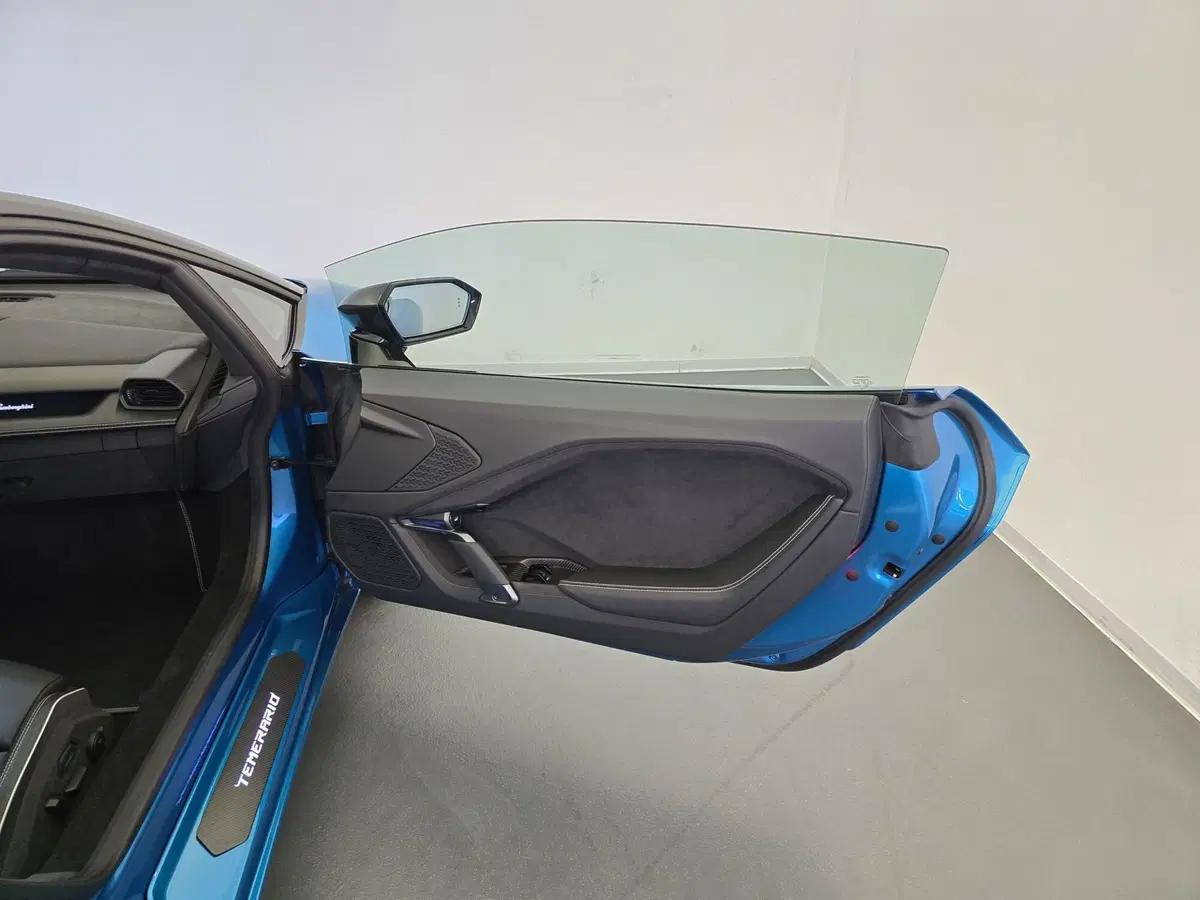Lamborghini Temerario usata a Bologna (12)