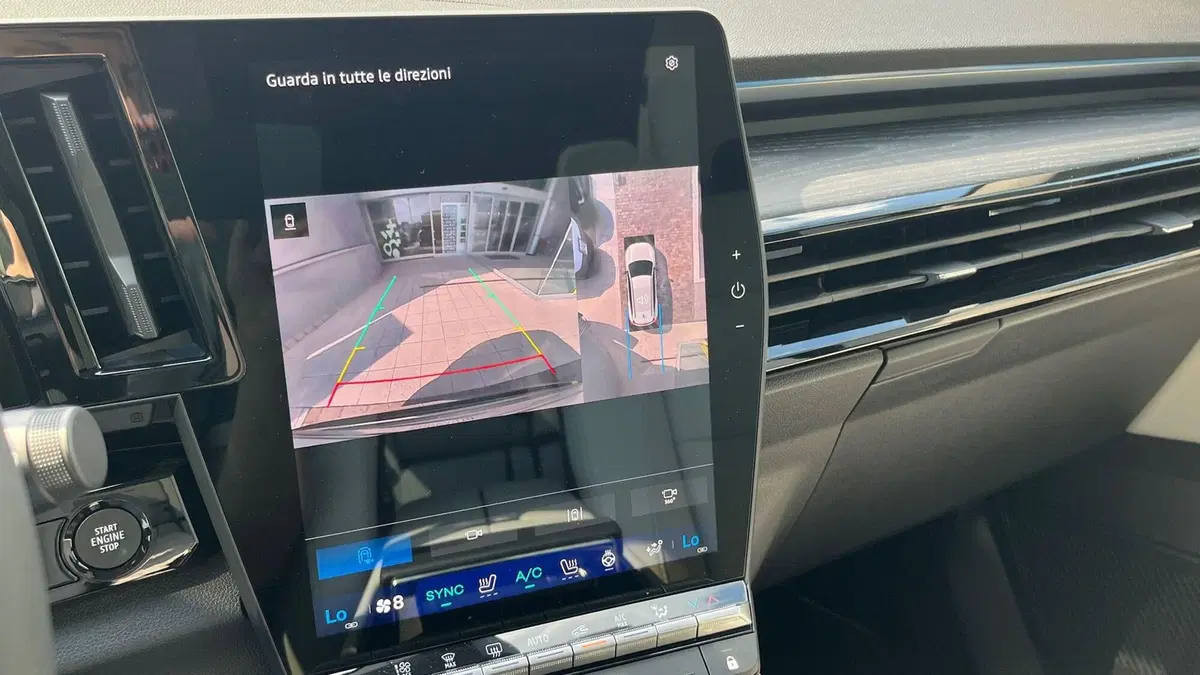 Renault Espace nuova a Treviso (17)