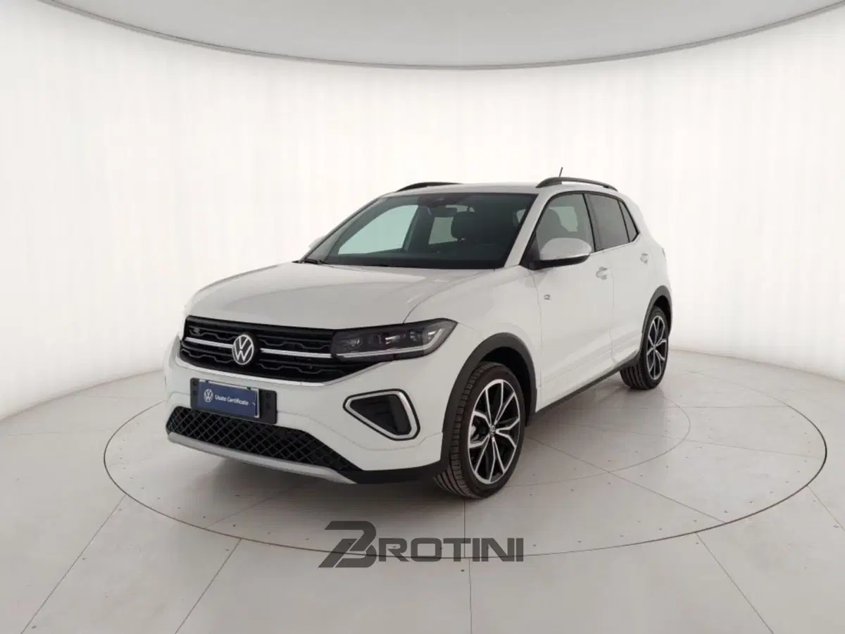 Volkswagen T-Cross nuova a Massa-Carrara