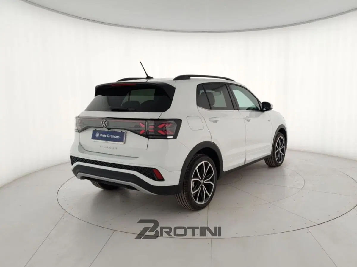 Volkswagen T-Cross nuova a Massa-Carrara (3)