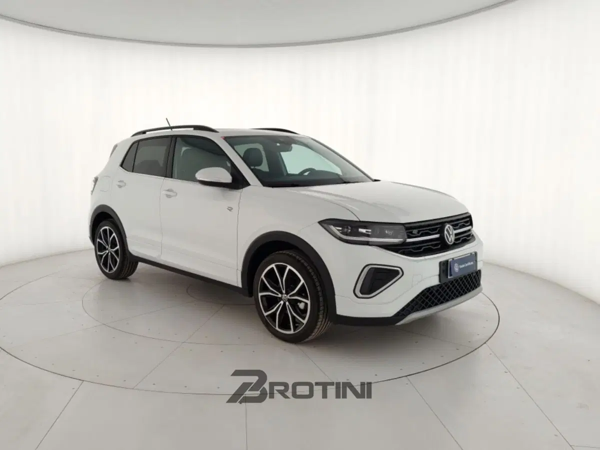 Volkswagen T-Cross nuova a Massa-Carrara (4)
