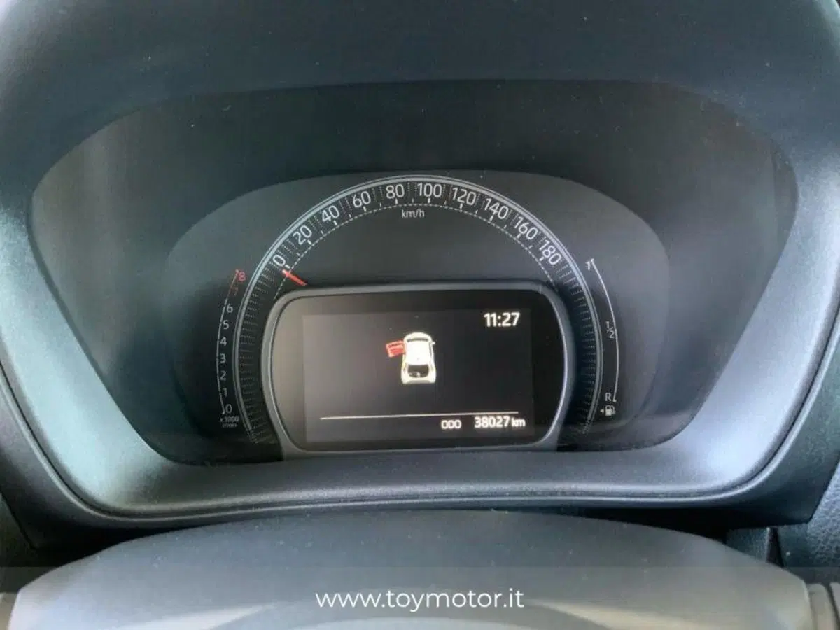 Toyota Aygo X usata a Perugia (10)