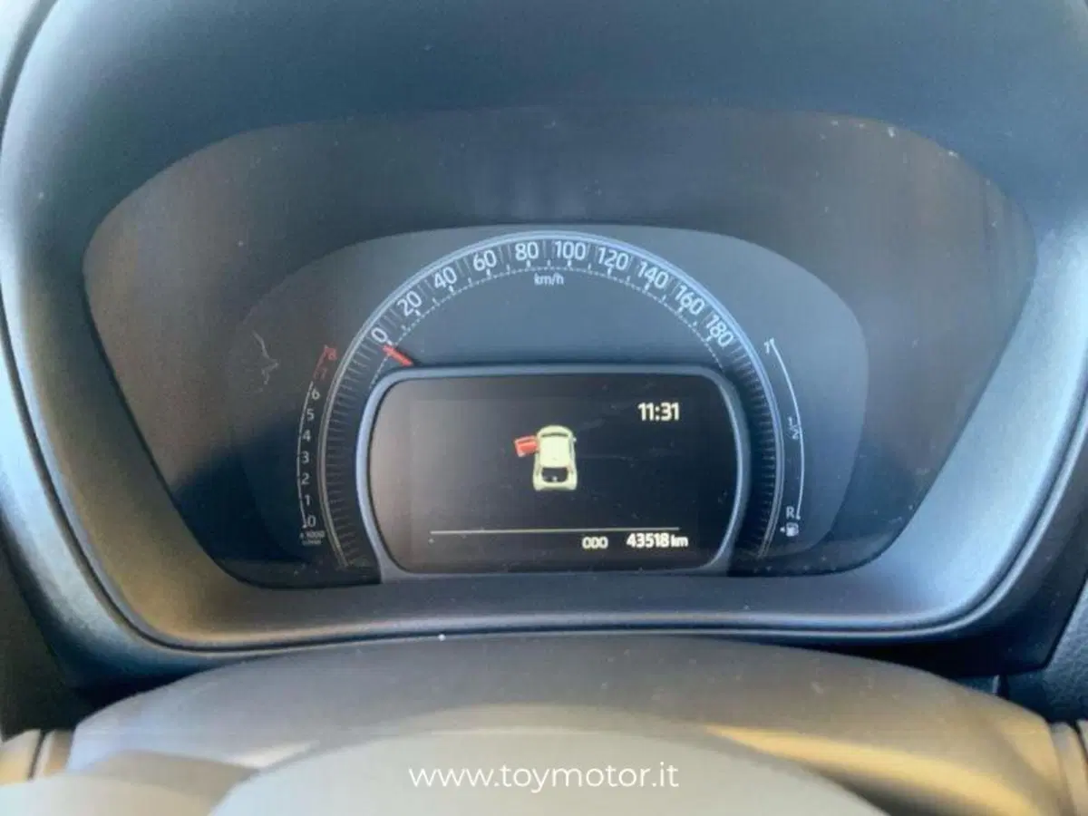 Toyota Aygo X usata a Perugia (7)