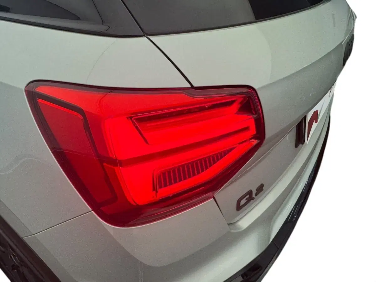 Audi Q2 usata a Caserta (14)