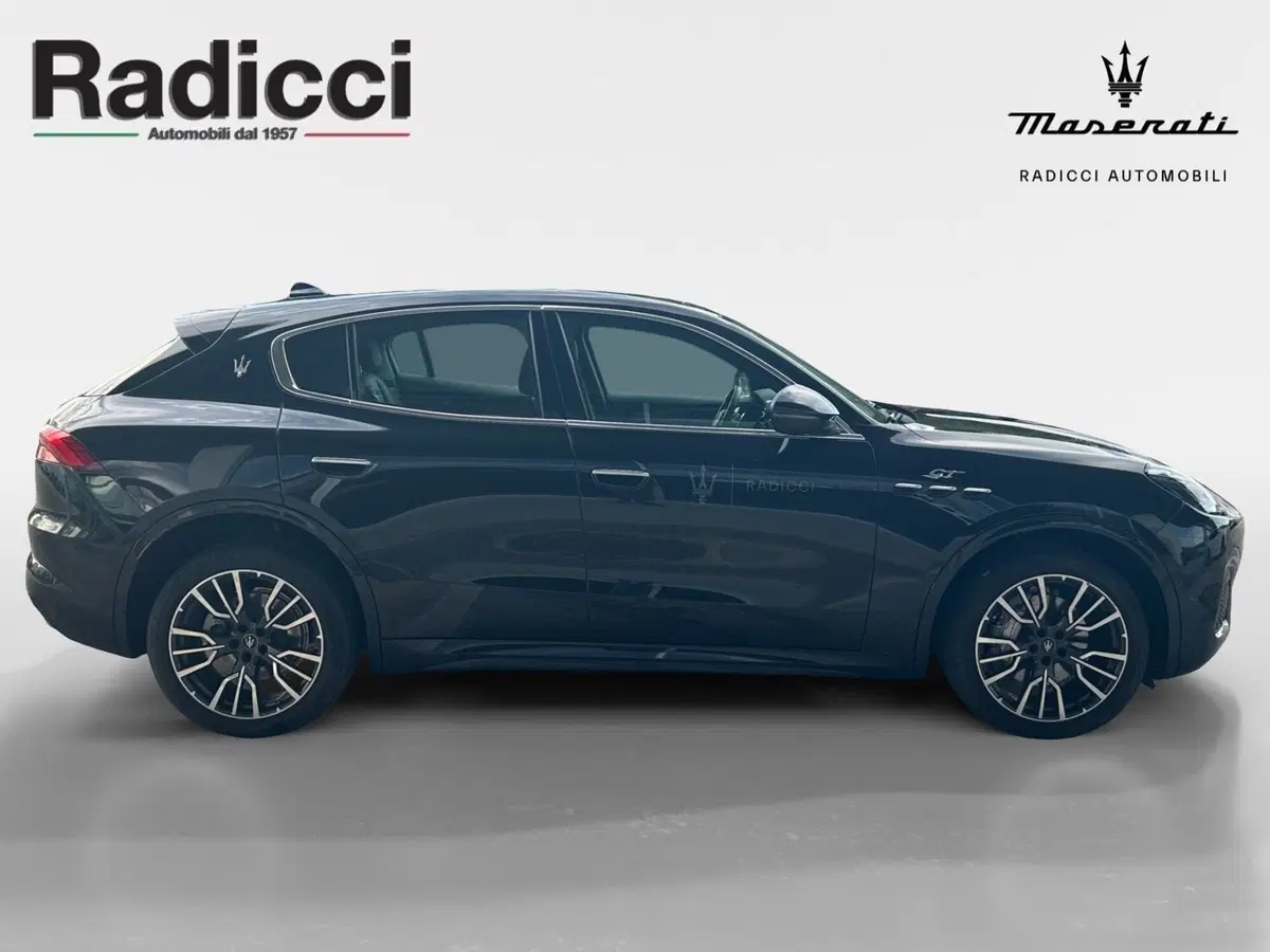Maserati Grecale usata a Ancona (13)