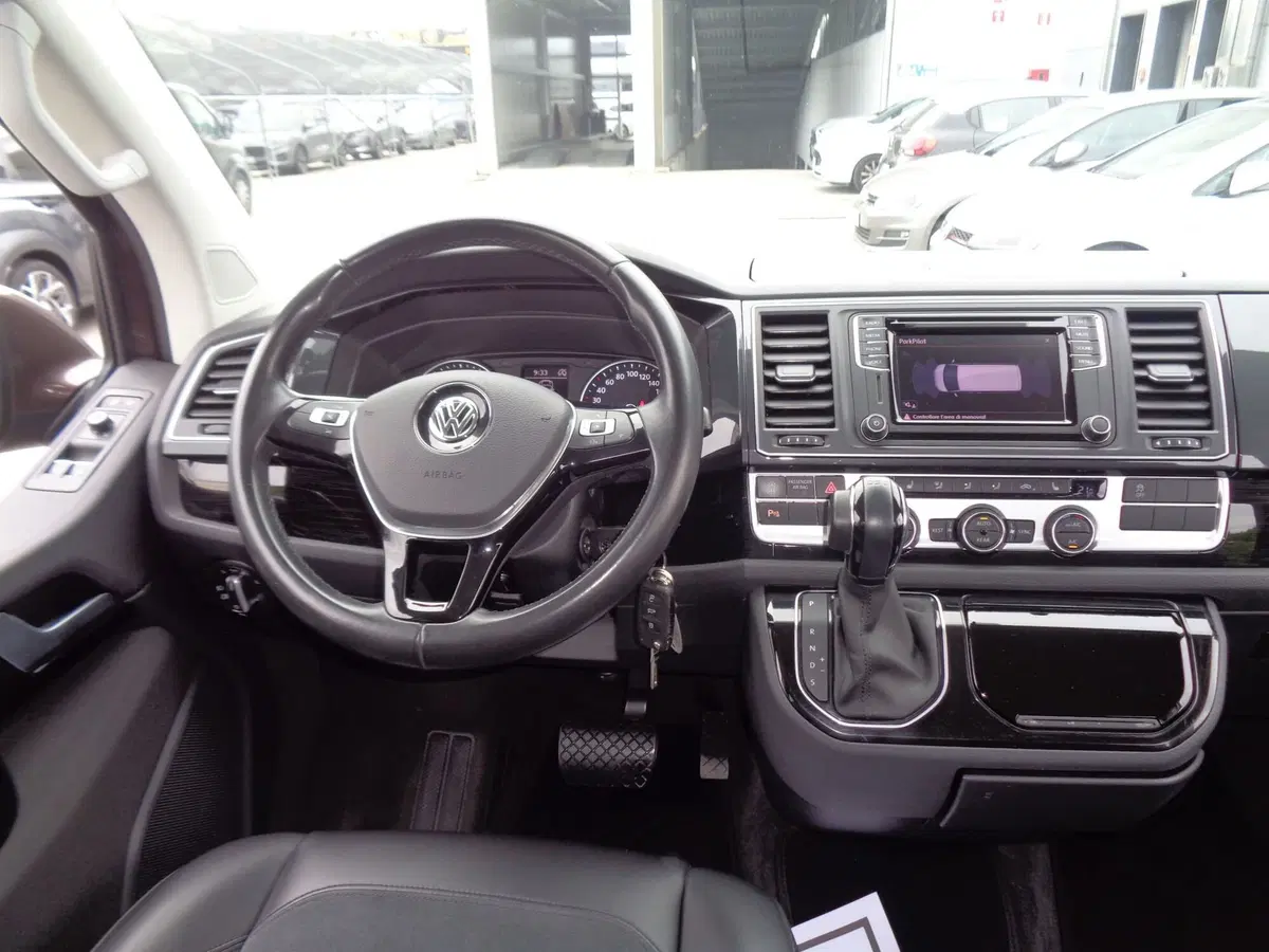 Volkswagen Multivan usata a Belluno (14)