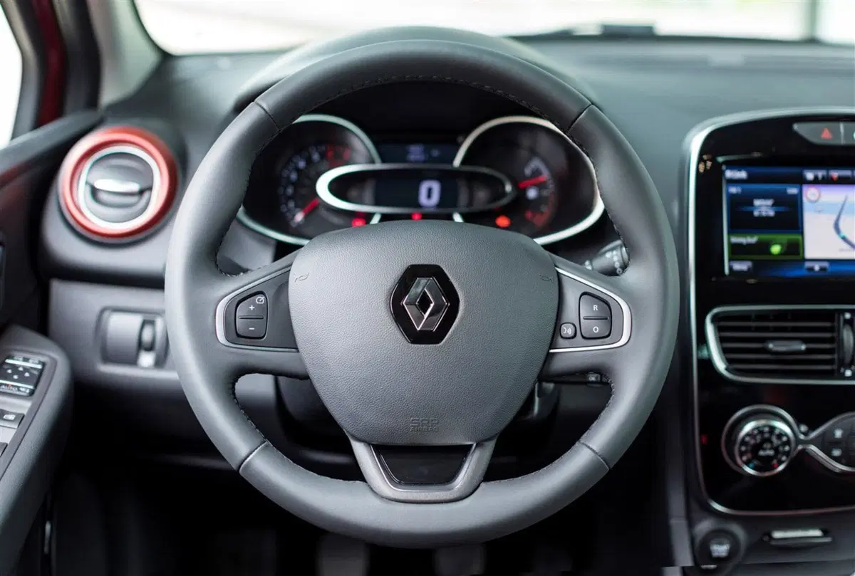 Renault Clio usata a Palermo (5)