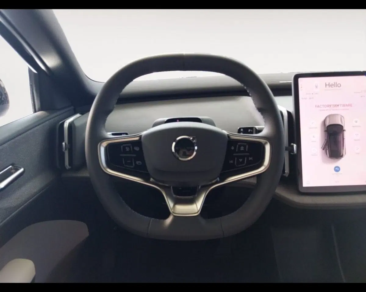 Volvo EX30 Cross Country nuova a Bologna (11)