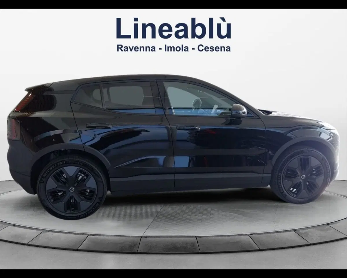 Volvo EX30 Cross Country nuova a Bologna (6)