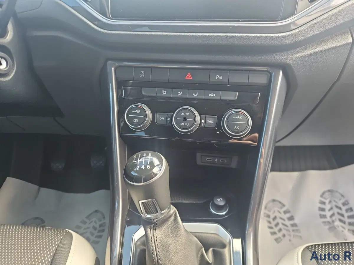 Volkswagen T-Roc usata a Potenza (15)