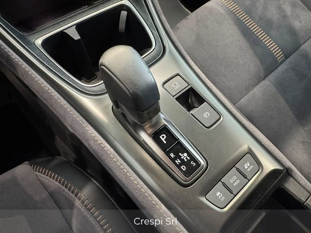 Lexus LBX usata a Varese (18)