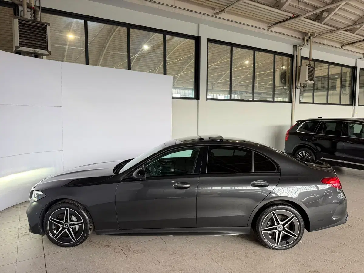 Mercedes-Benz Classe C nuova a Monza e Brianza (4)