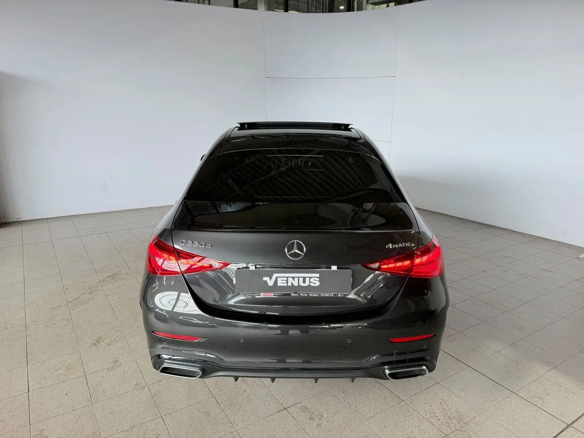 Mercedes-Benz Classe C nuova a Monza e Brianza (6)