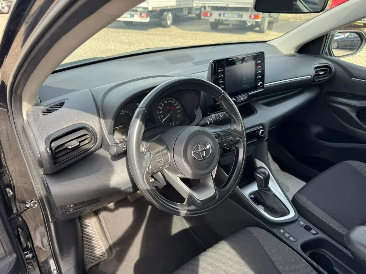 Toyota Yaris Cross usata a Monza e Brianza (11)