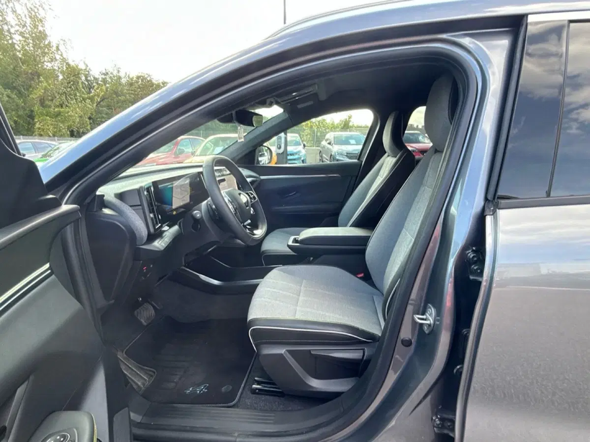 Renault Scenic E-Tech Electric usata a Roma (13)