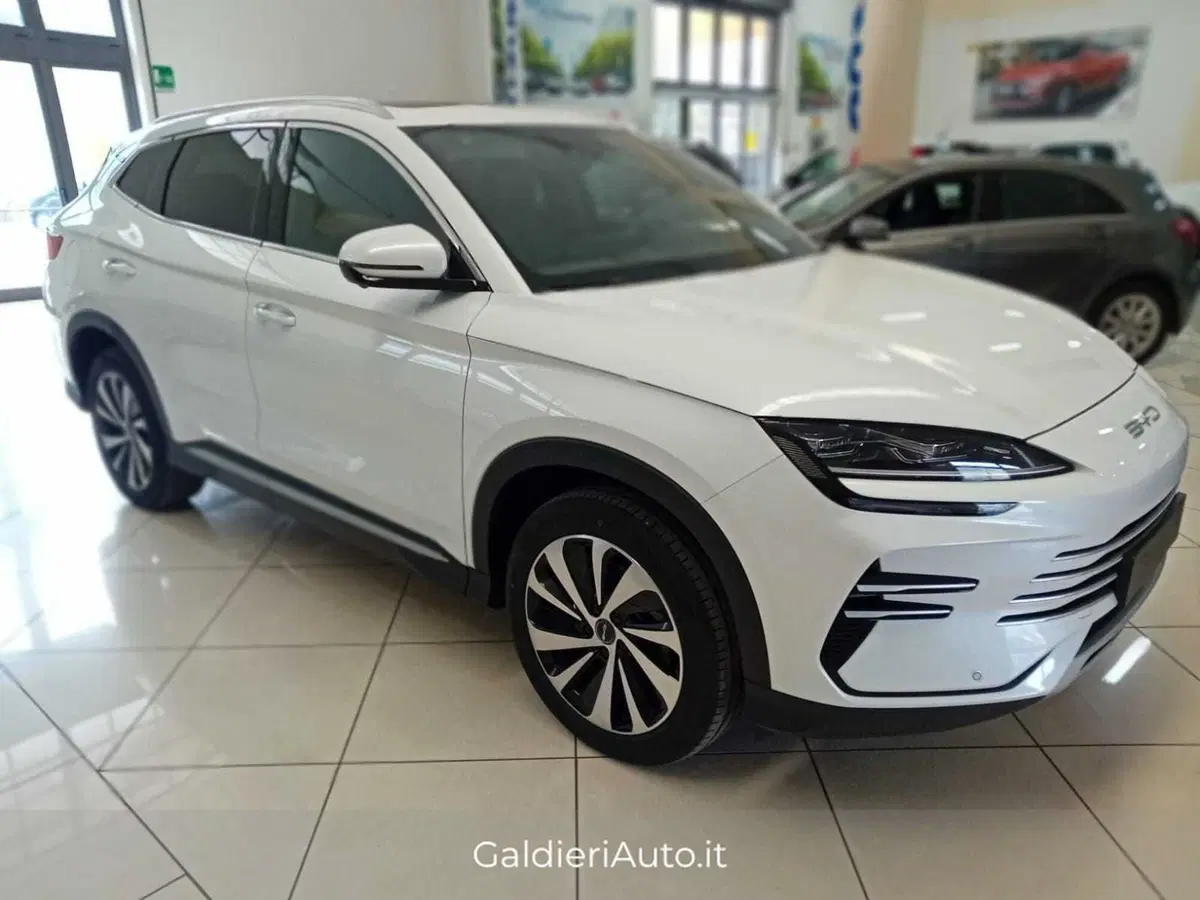 Byd Seal U nuova a Salerno (2)