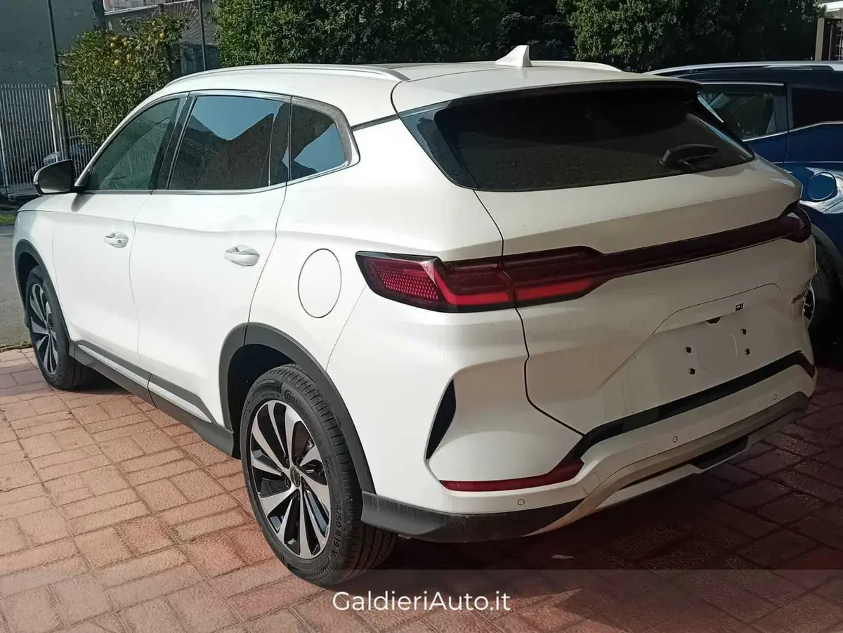 Byd Seal U nuova a Salerno (3)