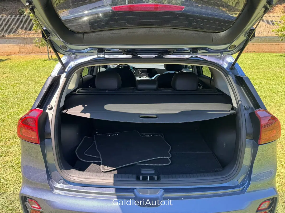 Kia Niro usata a Salerno (13)