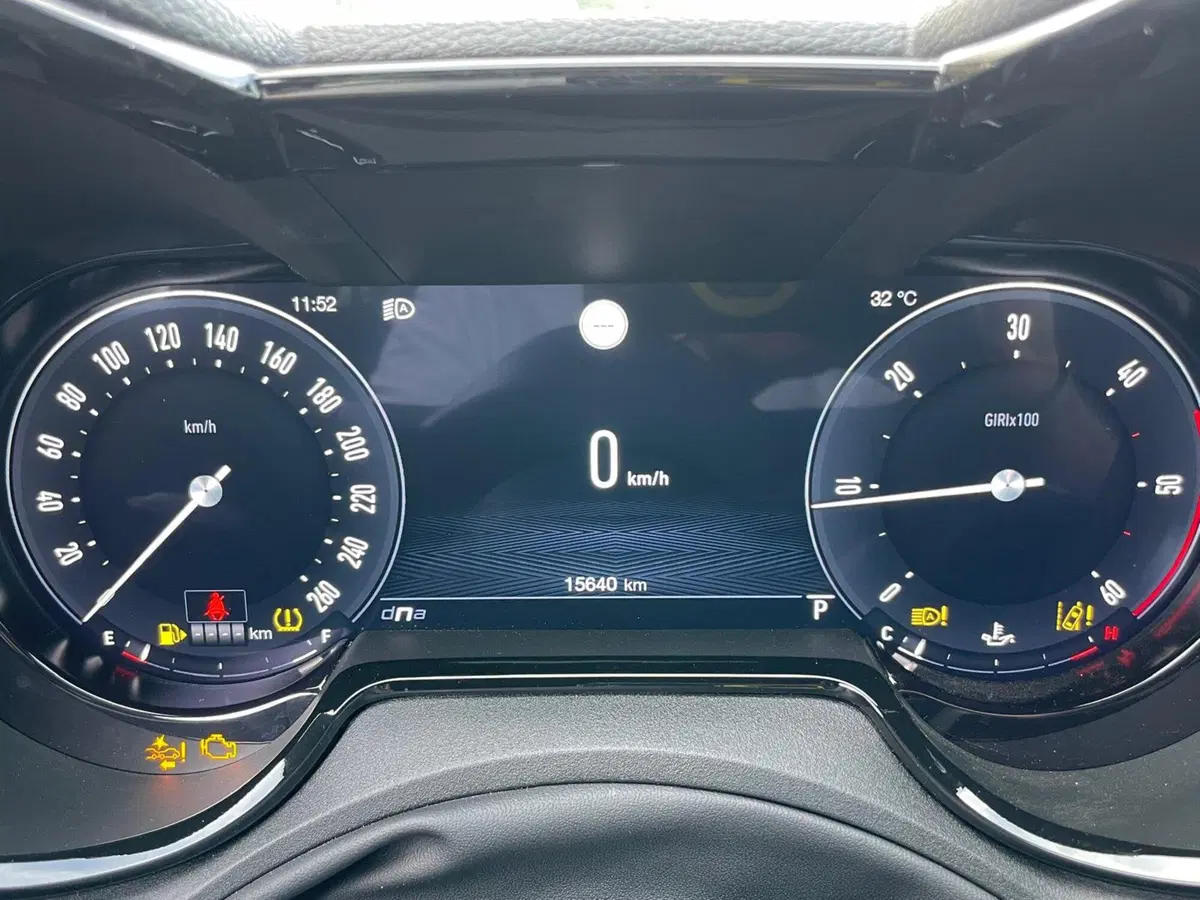 Alfa Romeo Tonale usata a Ancona (12)