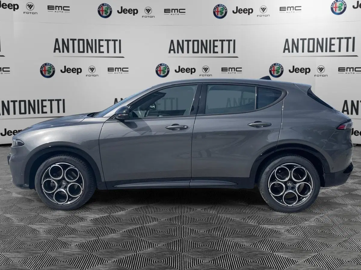 Alfa Romeo Tonale usata a Ancona (8)