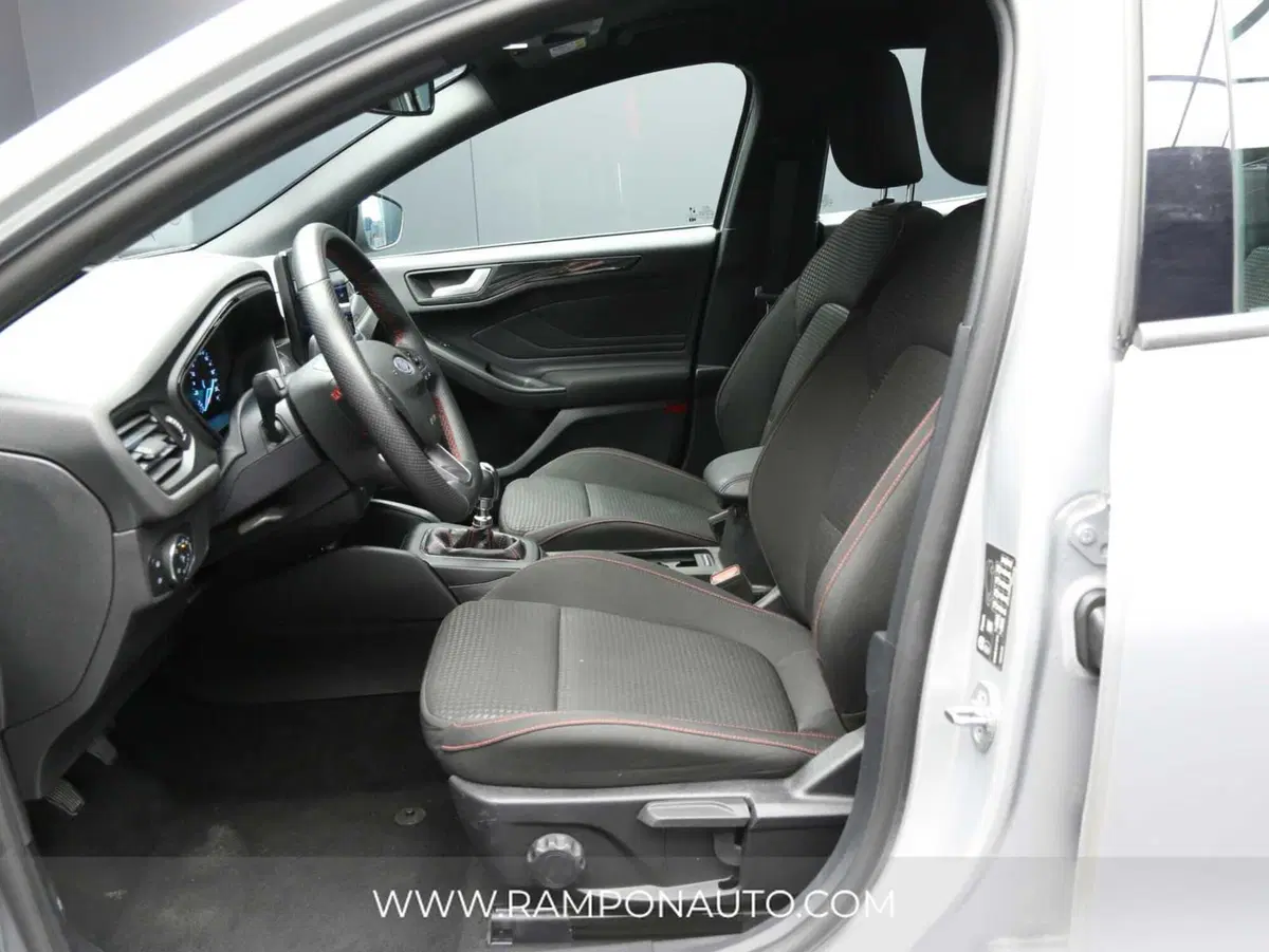 Ford Focus Station Wagon usata a Venezia (10)