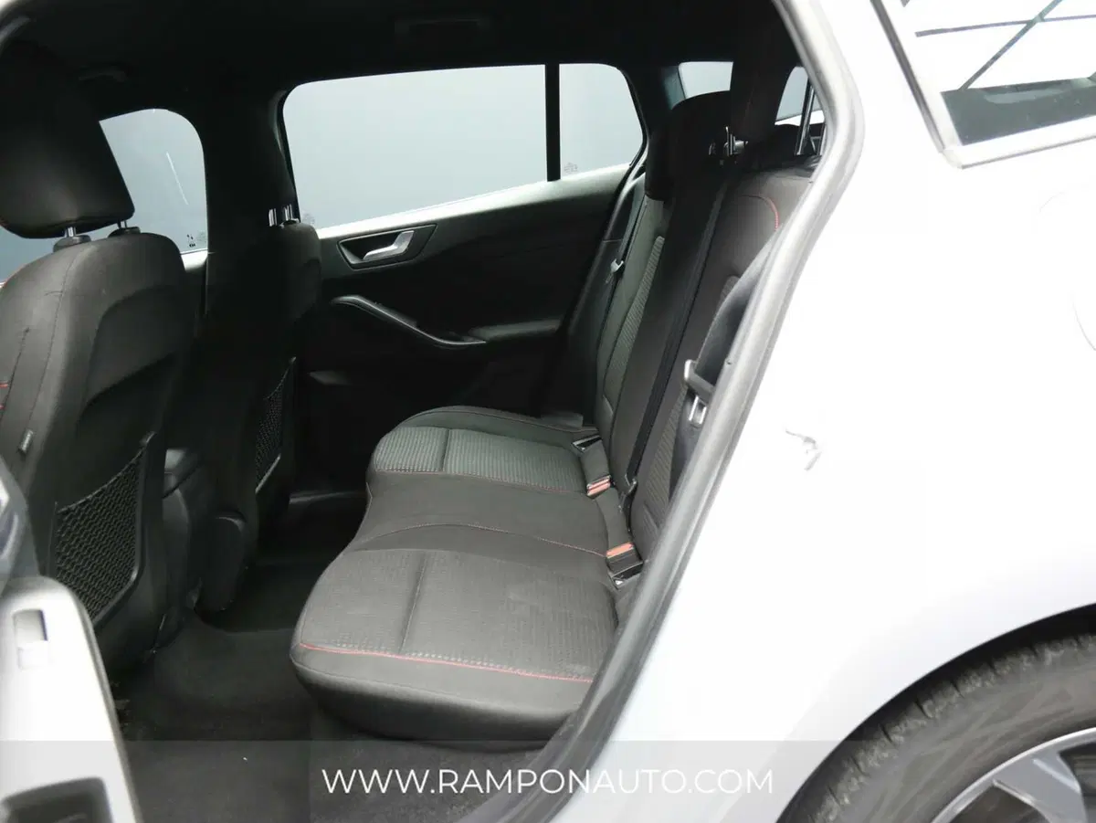 Ford Focus Station Wagon usata a Venezia (11)