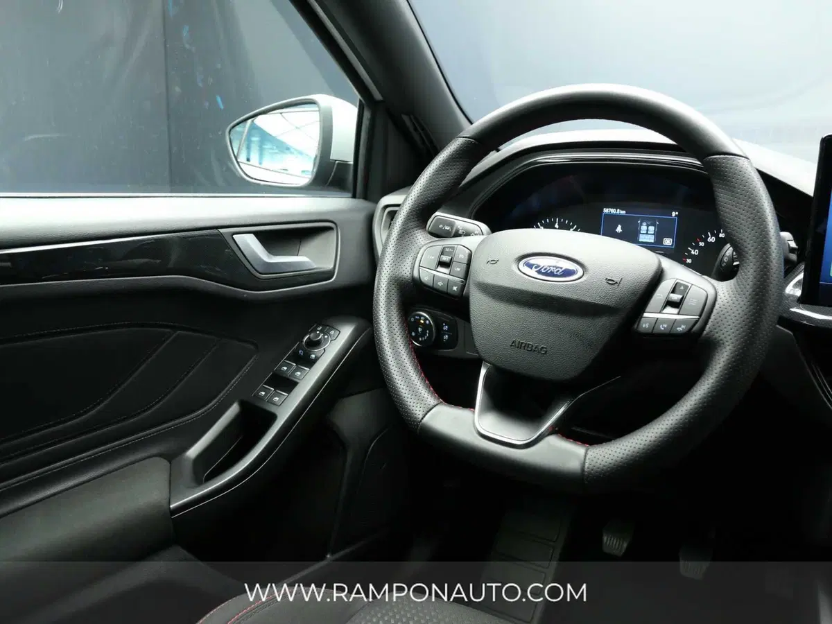 Ford Focus Station Wagon usata a Venezia (15)