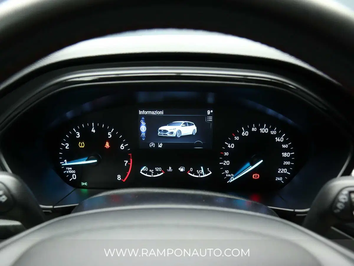 Ford Focus Station Wagon usata a Venezia (8)
