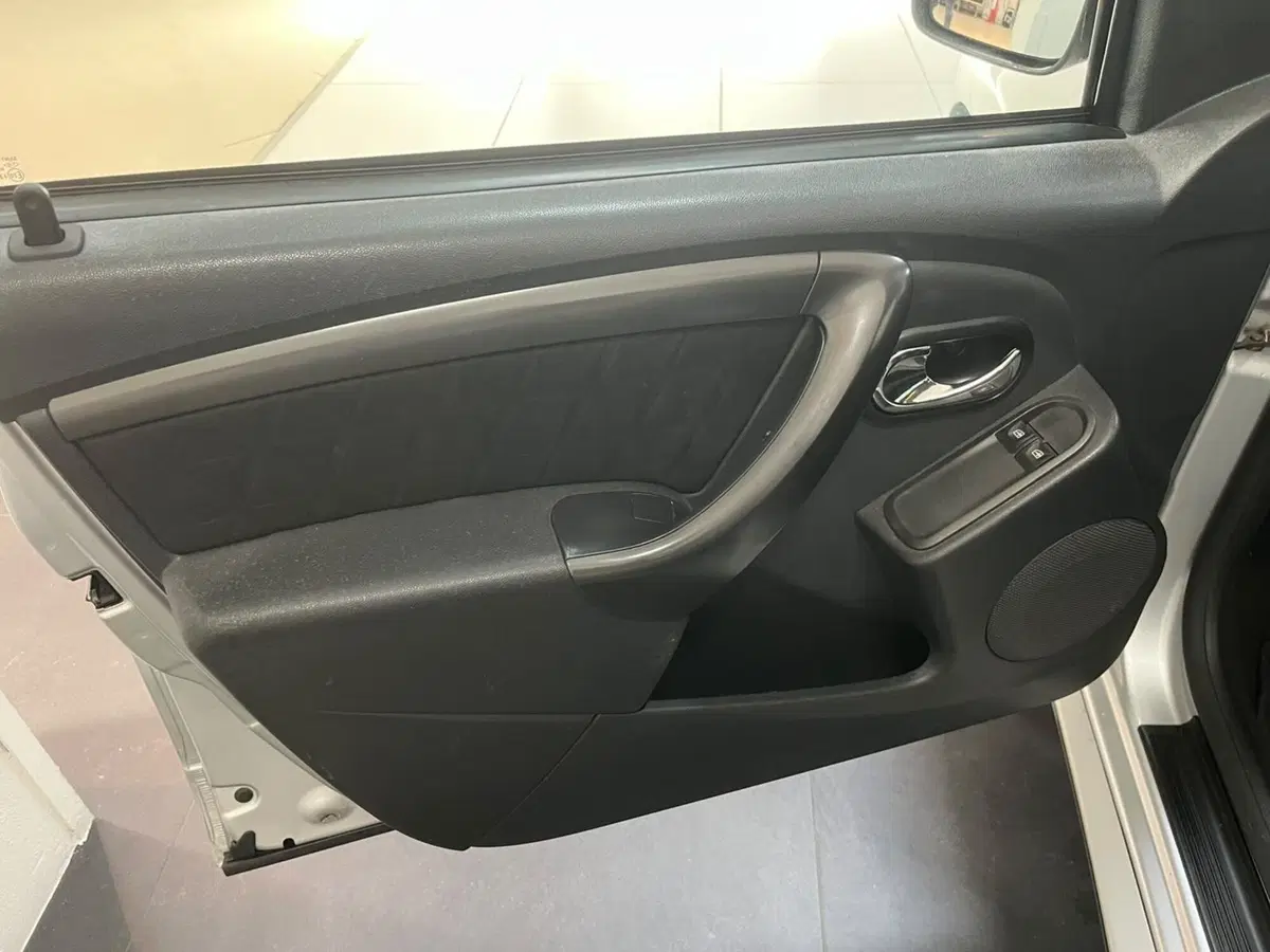 Dacia Duster usata a Lucca (7)