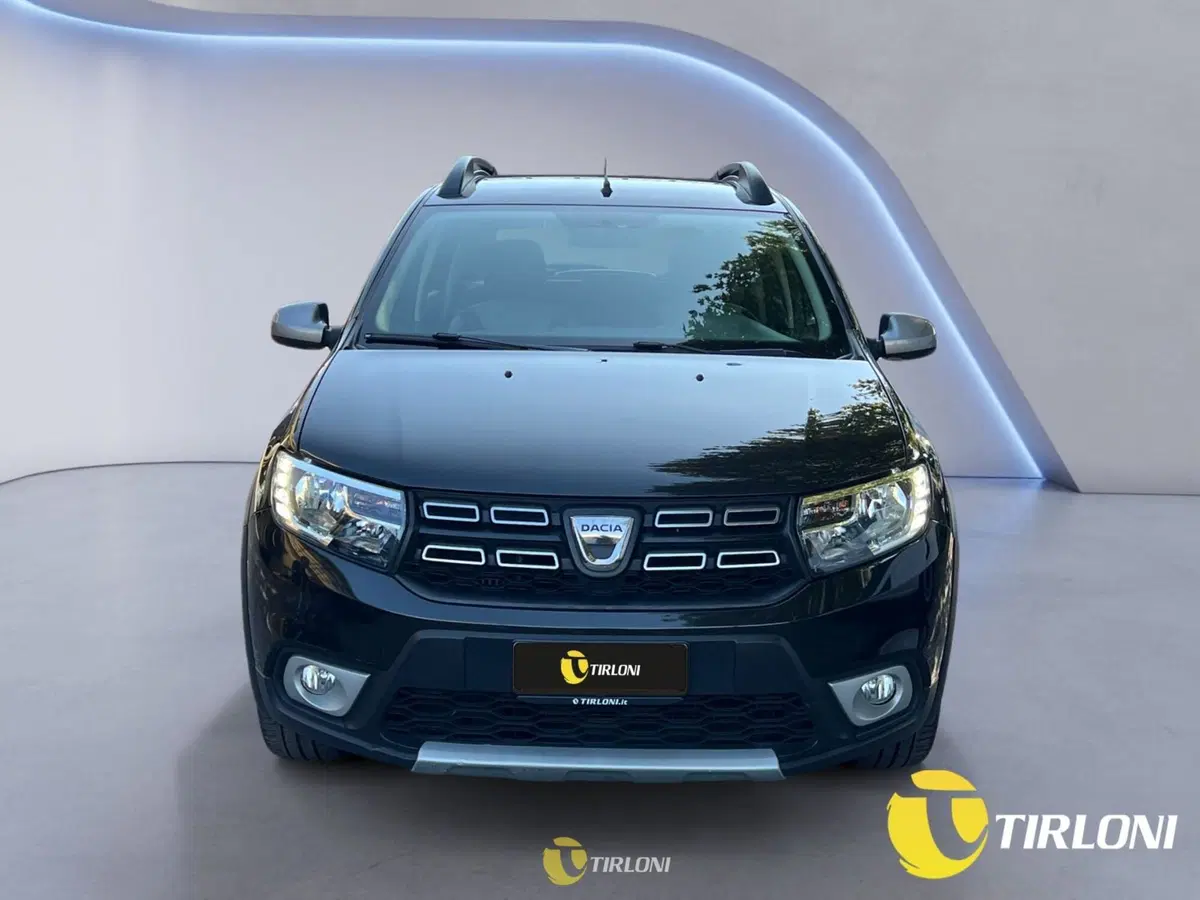Dacia Sandero usata a Milano (6)