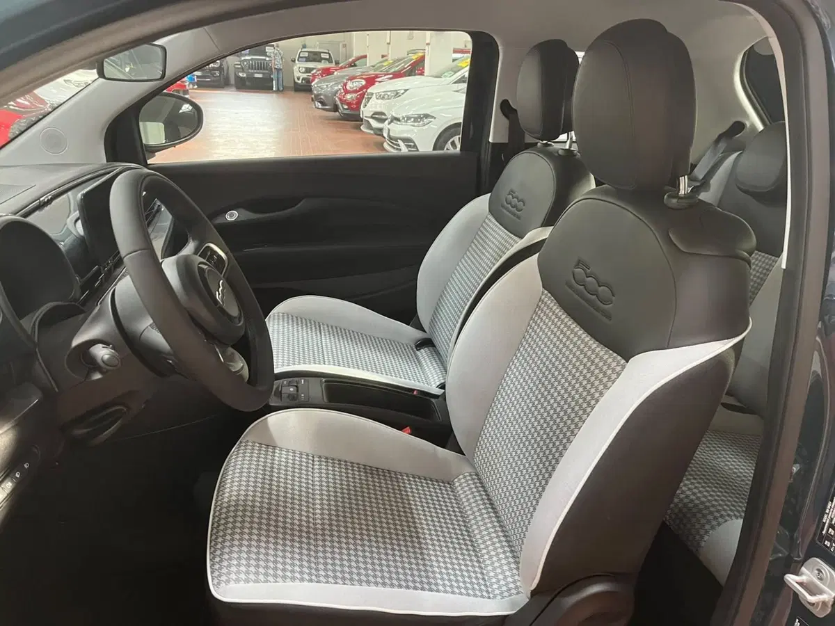 Fiat 500 nuova a Lucca (12)
